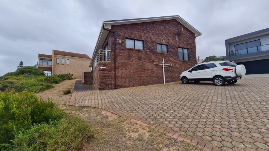 5 Bedroom Property for Sale in Dana Bay Western Cape